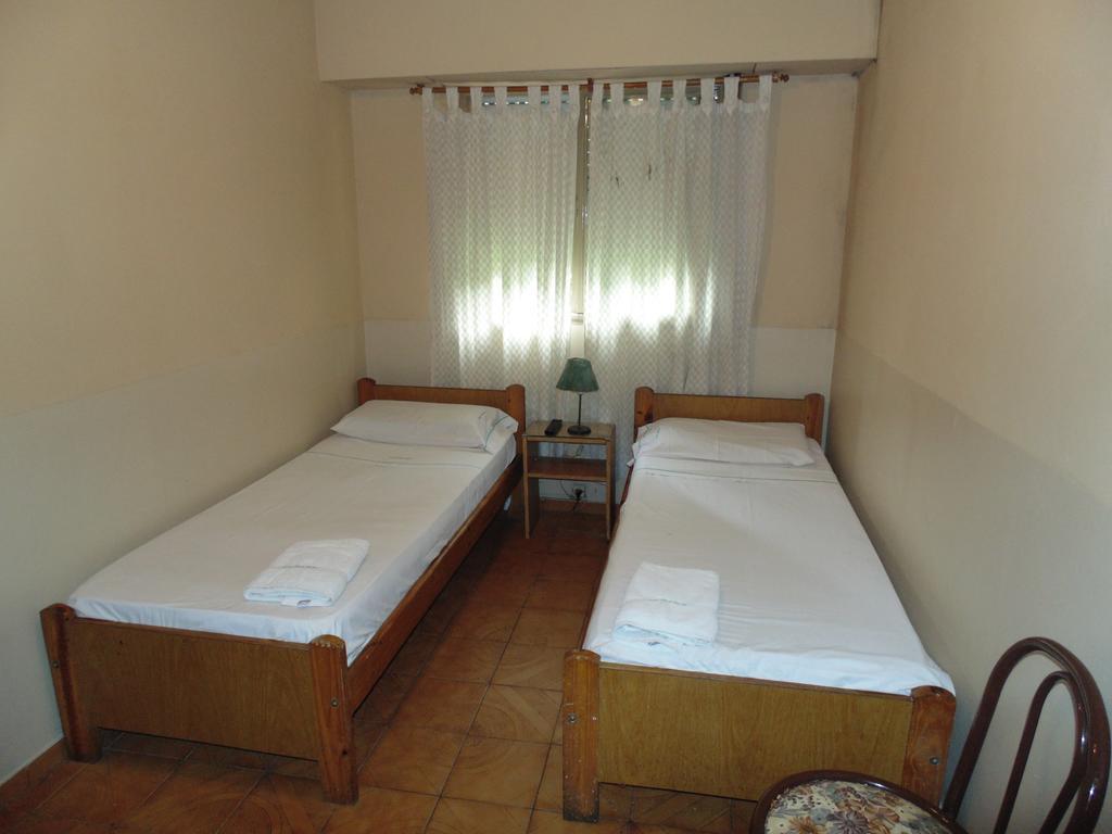 بوينس آيرس Hotel Plaza Garay الغرفة الصورة